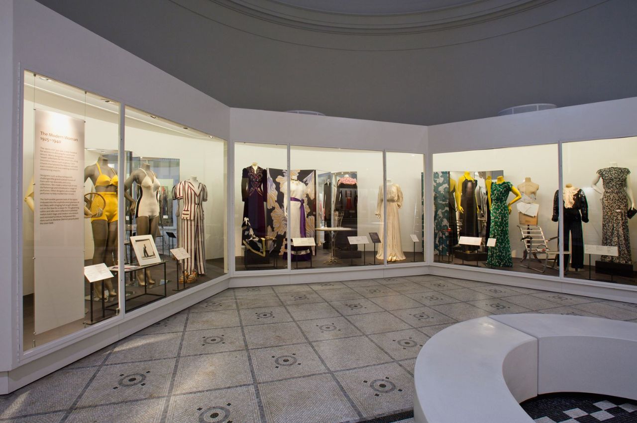 流行服飾展館 The Fashion Gallery V&A 博物館