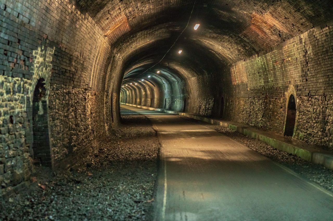 墓石隧道 Headstone Tunnel